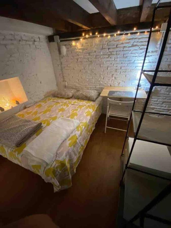 Airbhouse Private Rooms & Apartments Seville Ngoại thất bức ảnh