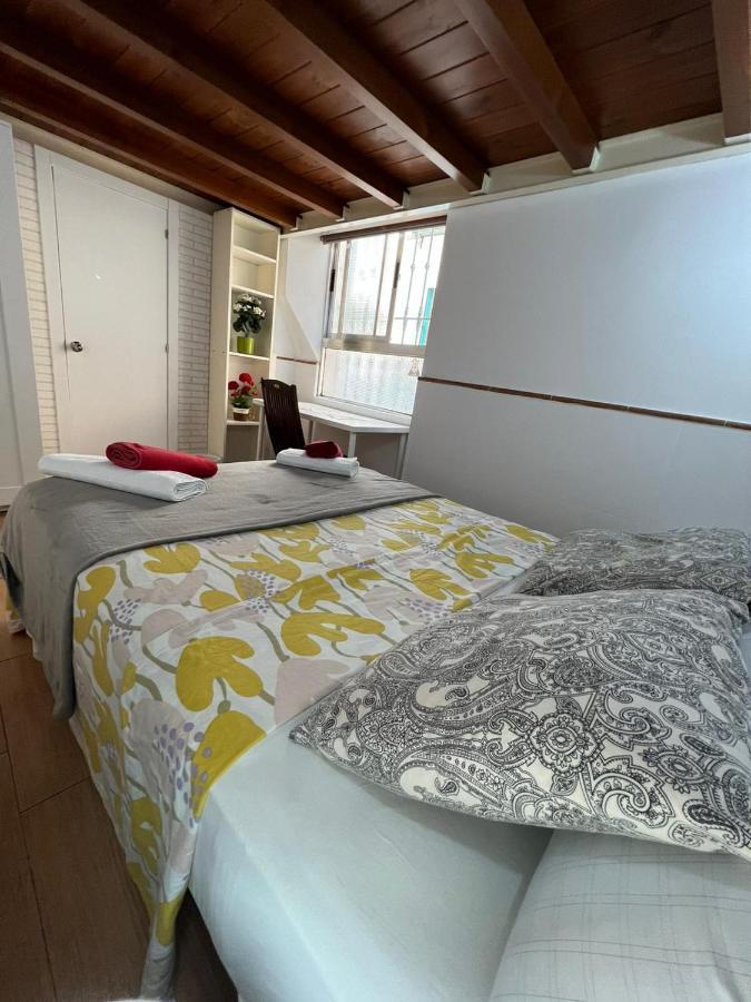 Airbhouse Private Rooms & Apartments Seville Ngoại thất bức ảnh