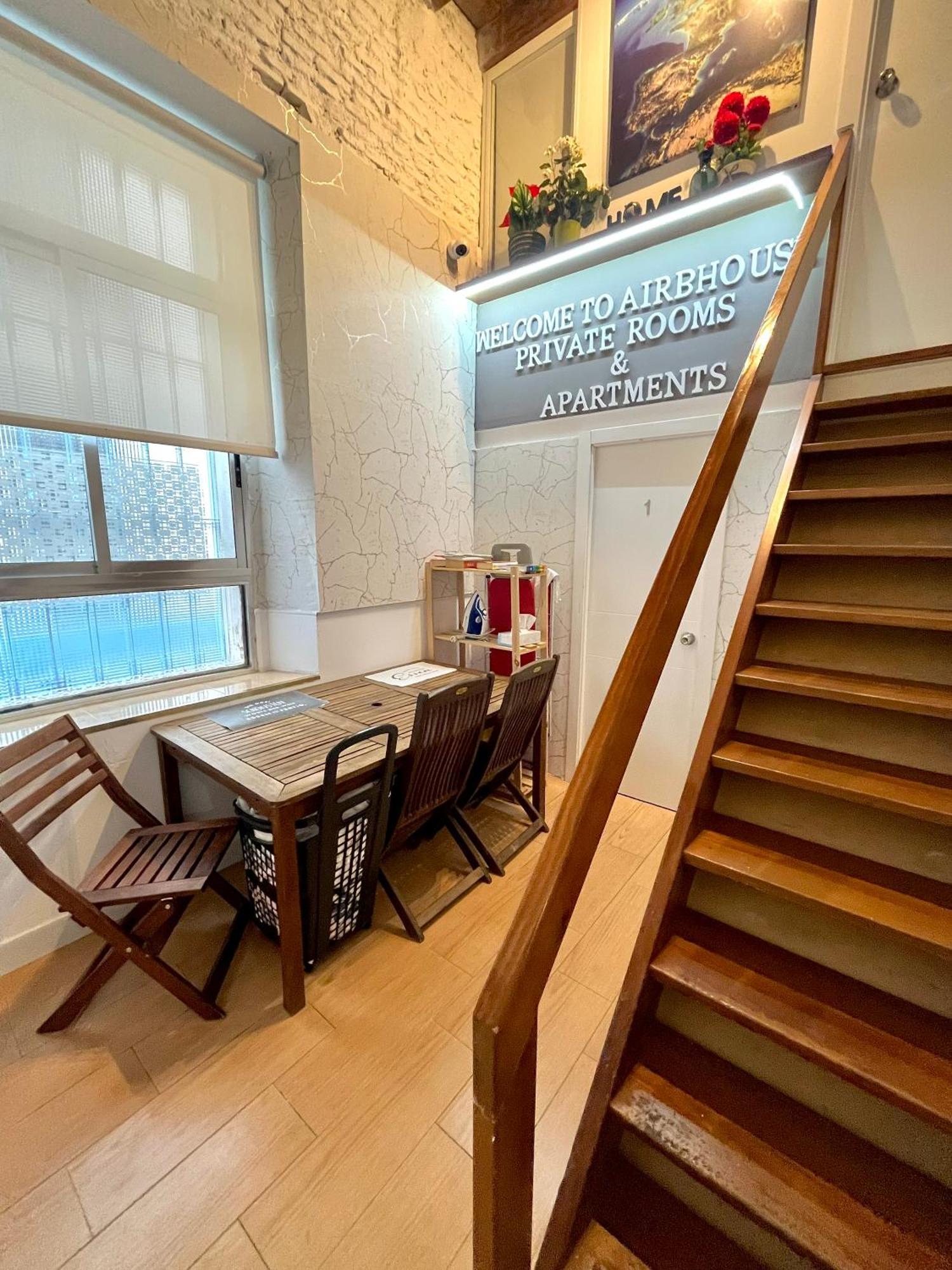 Airbhouse Private Rooms & Apartments Seville Ngoại thất bức ảnh
