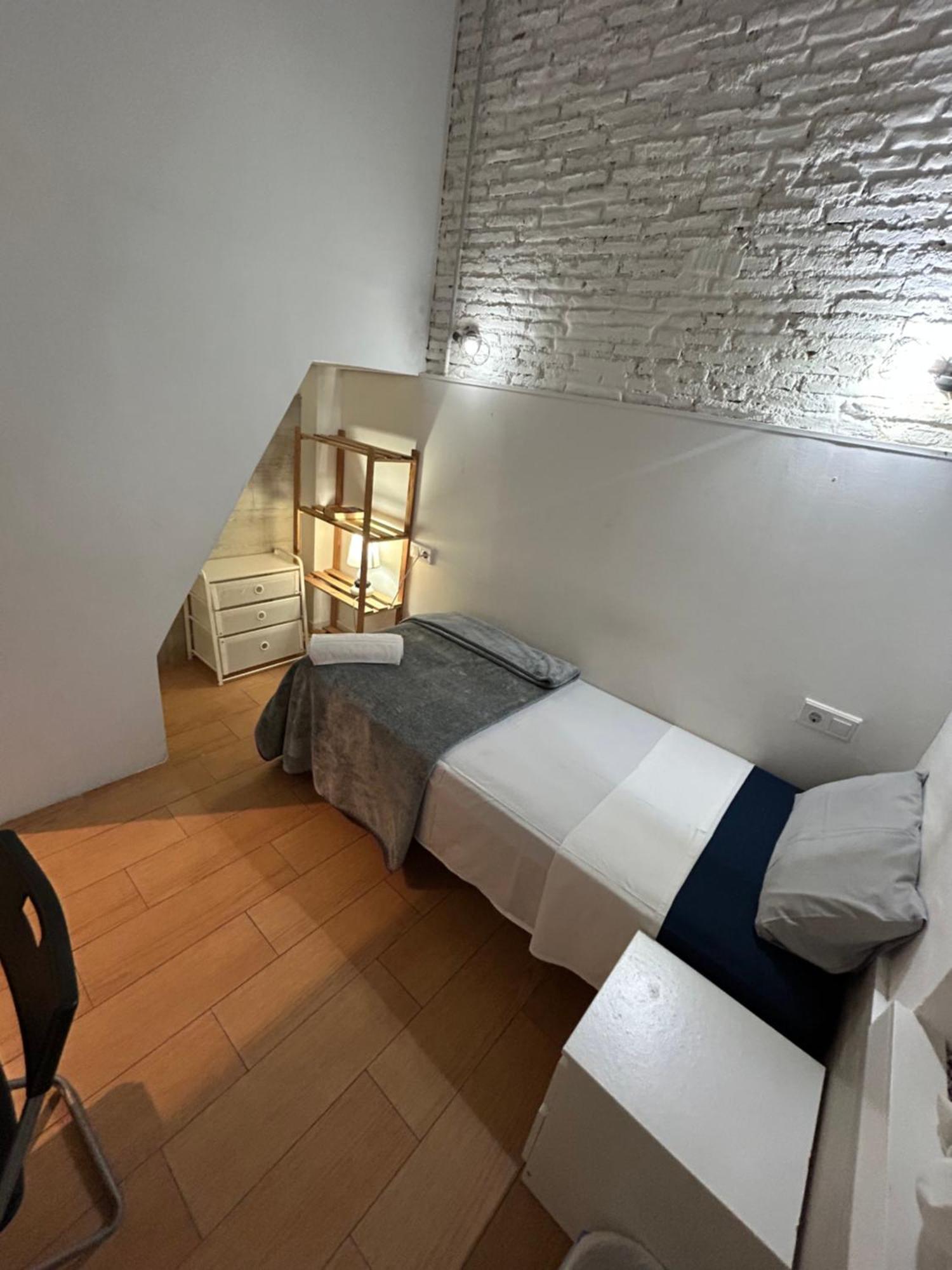 Airbhouse Private Rooms & Apartments Seville Ngoại thất bức ảnh